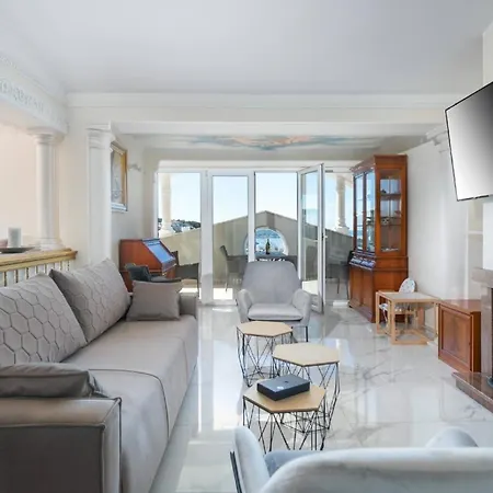 Donatella -apt 2- Mit Meerblick Pjescana Uvala