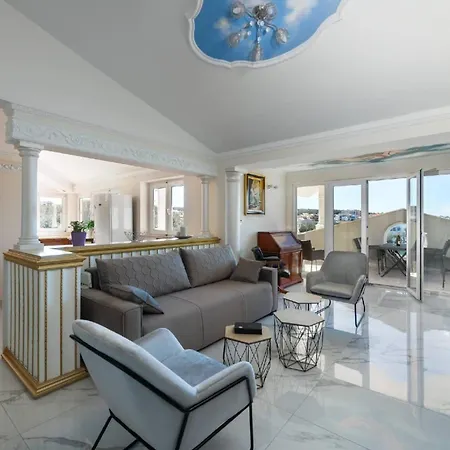 Donatella -apt 2- Mit Meerblick Daire Pjescana Uvala
