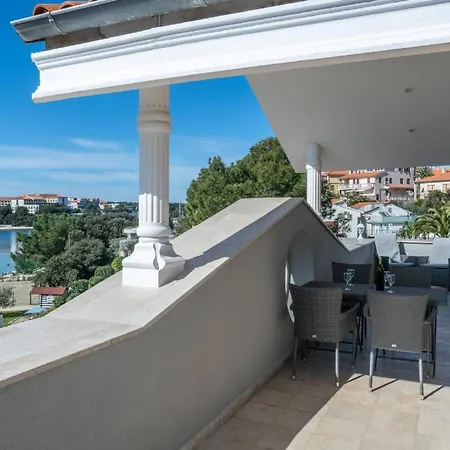 Donatella -apt 2- Mit Meerblick Daire