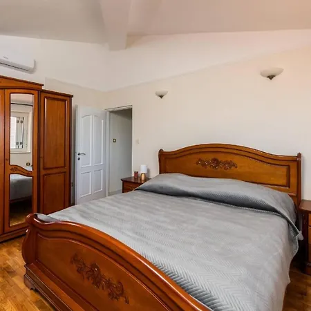Donatella -apt 2- Mit Meerblick