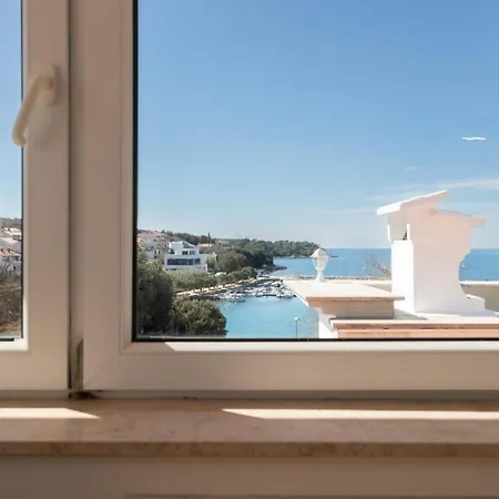 Donatella -apt 2- Mit Meerblick Pjescana Uvala